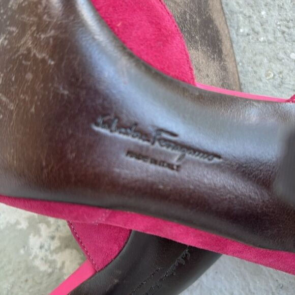 Salvatore Ferragamo Women's Pink Suede Heels - Picture 9 of 9